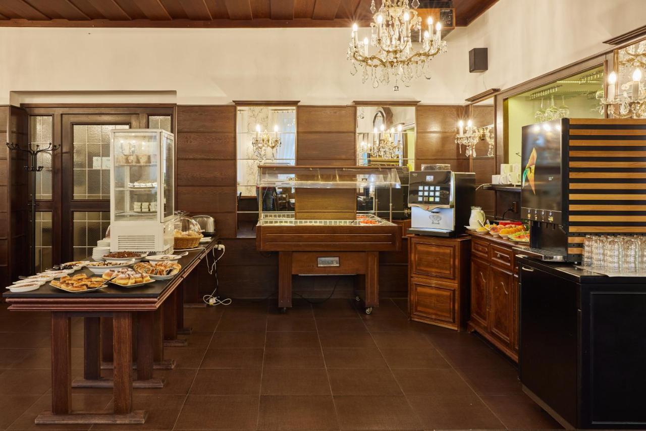 Hotel Adam Trutnov Luaran gambar