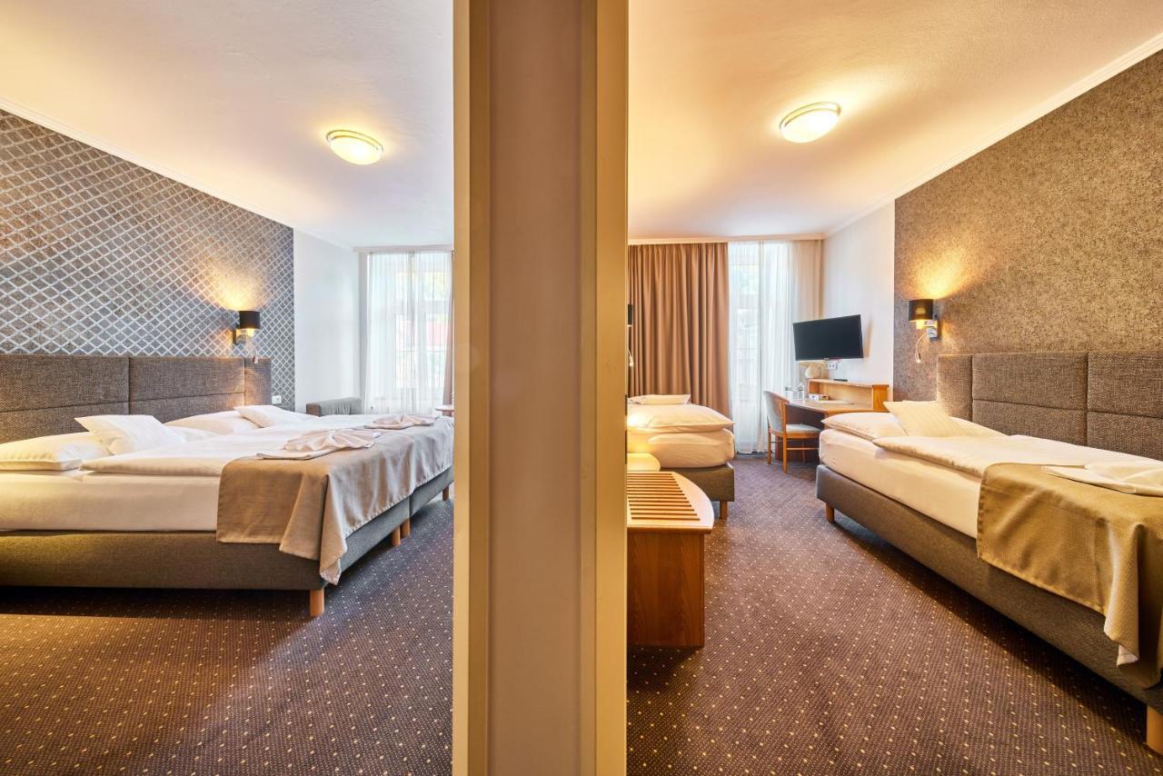 Hotel Adam Trutnov Luaran gambar