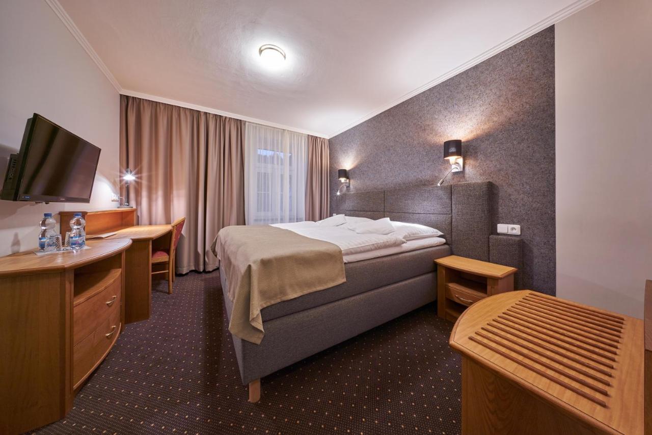 Hotel Adam Trutnov Luaran gambar