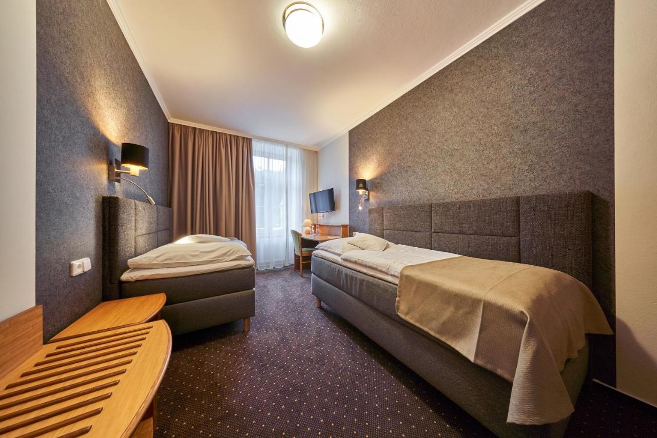 Hotel Adam Trutnov Luaran gambar