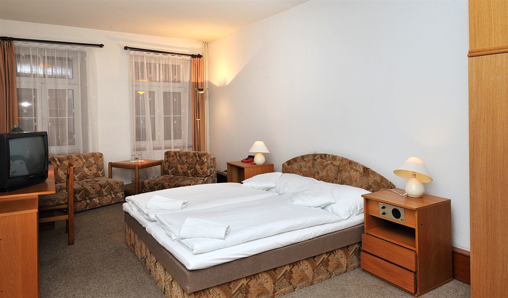 Hotel Adam Trutnov Luaran gambar