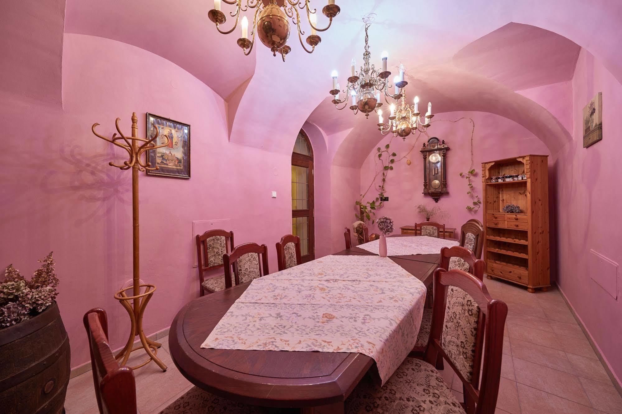 Hotel Adam Trutnov Luaran gambar